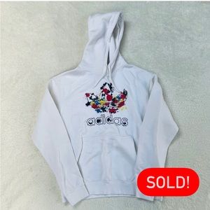 Men’s Adidas white hoodie with front pocket